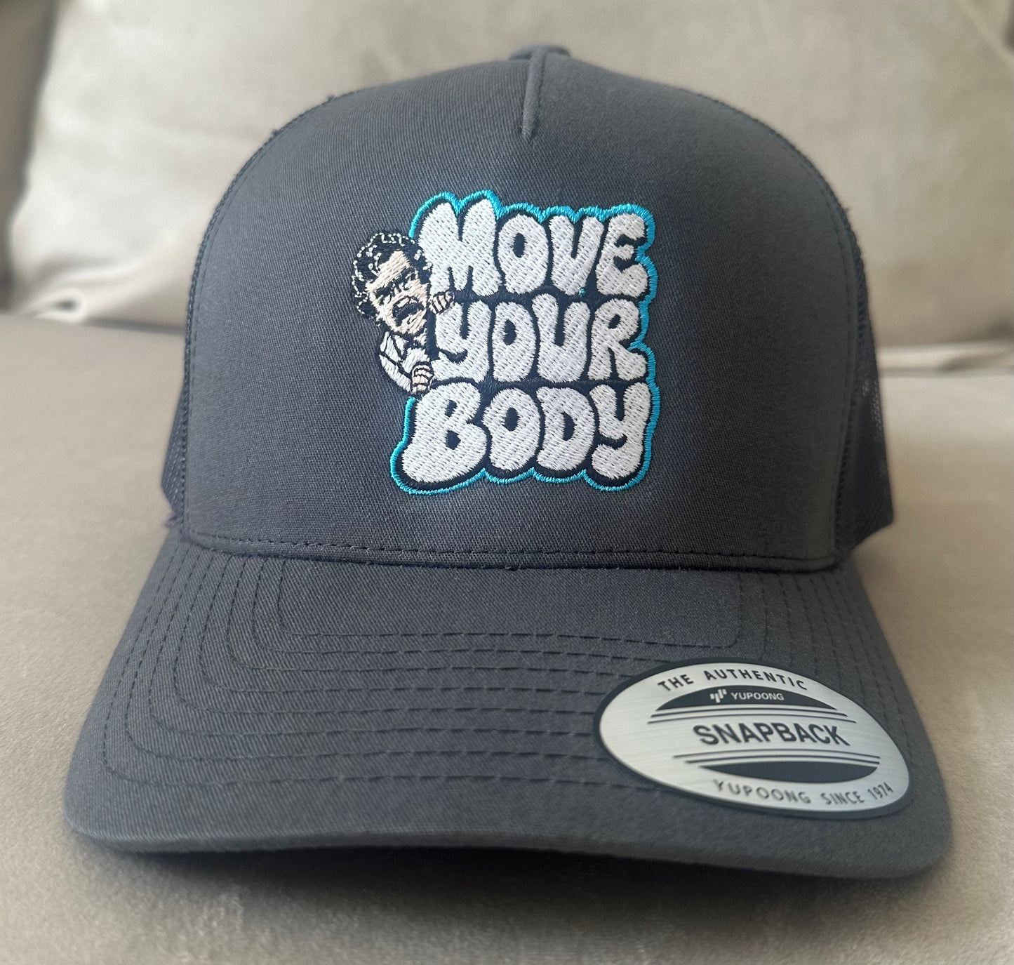 “Move your body” - GREY