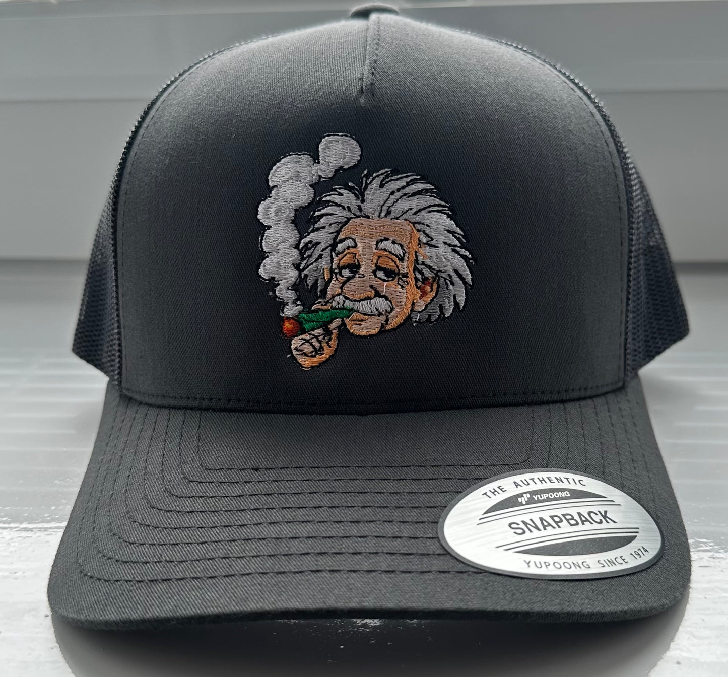 Smokey Einstein - GREY